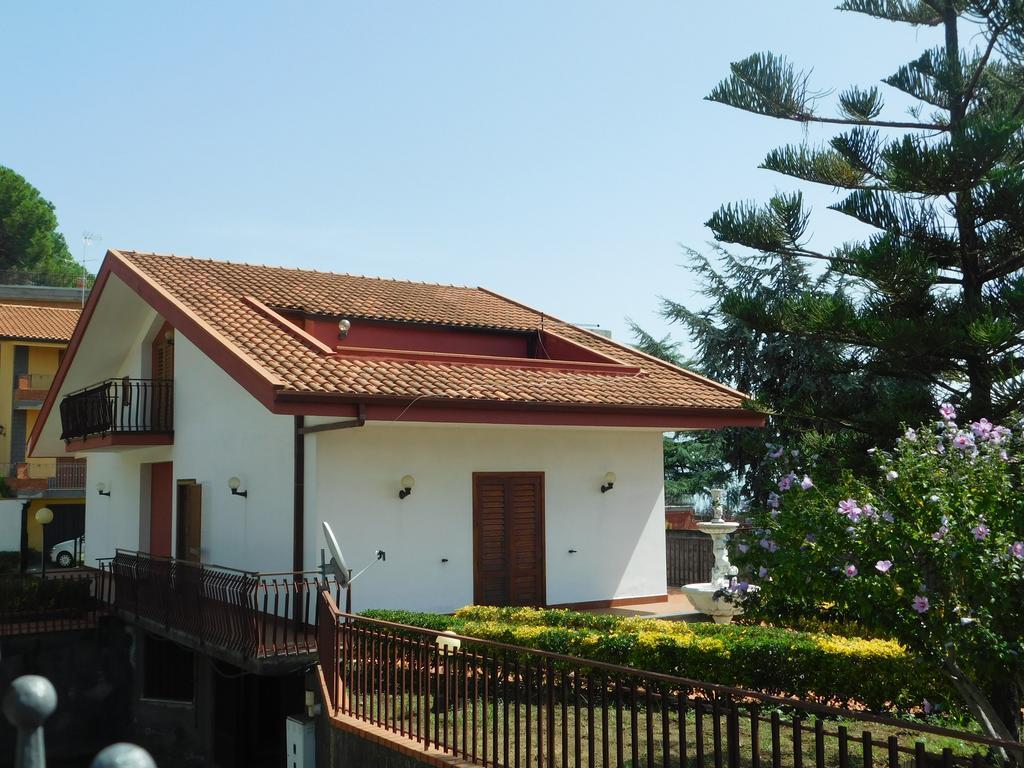 Casa Vacanze Volpe Dell'Etna Николози Экстерьер фото