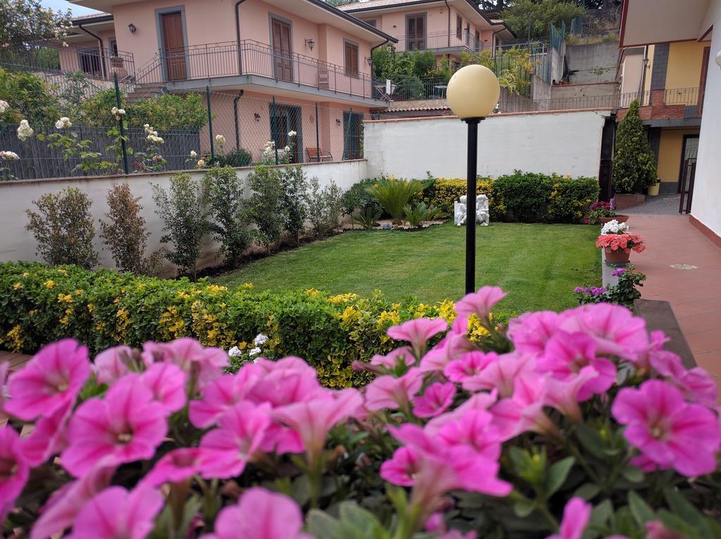 Casa Vacanze Volpe Dell'Etna Николози Экстерьер фото